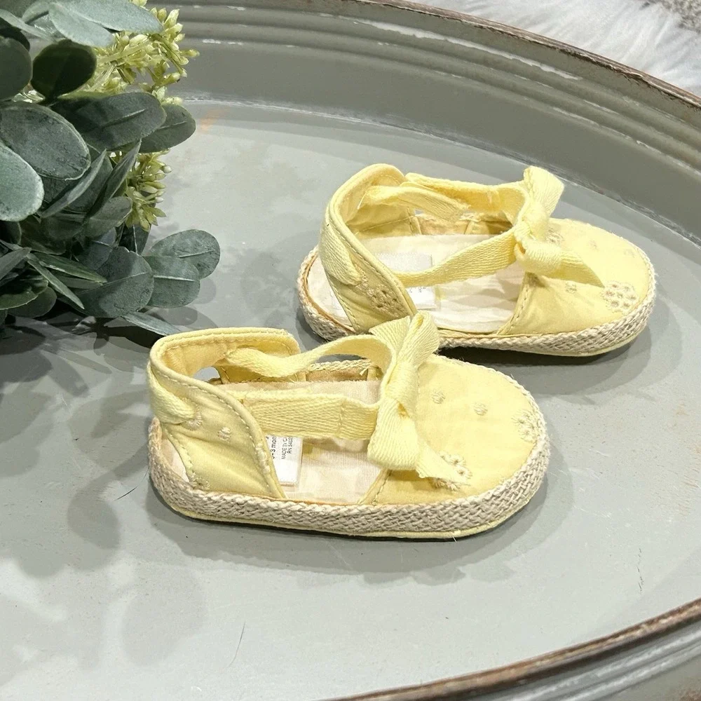 Baby Gap Vintage Infant‎ Girls Yellow Espadrille Crib Shoes Size 0-3 Months